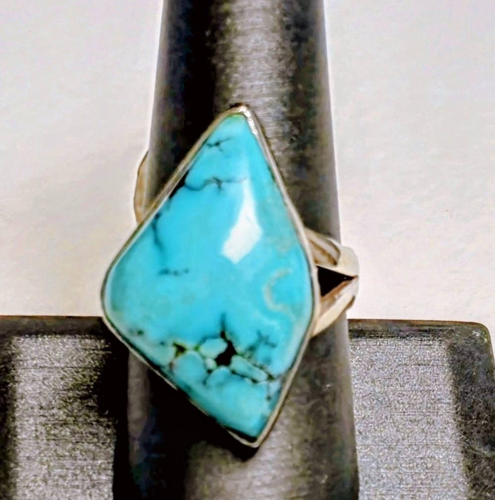 Turquoise Triangular Cut Cabochon Cut Silver Ring Size 9 Unisex